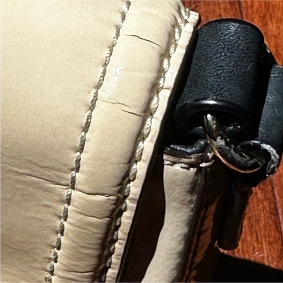 Kate Spade Beacon Court Angelica Cream Leather Bow Crossbody Bag - Picture 6 of 12